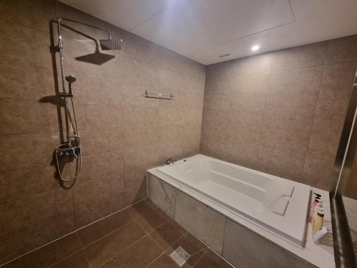 Yeoubi Hotel Jinju Eksteriør bilde