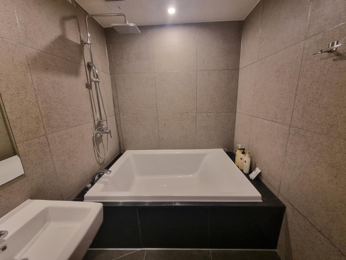 Yeoubi Hotel Jinju Eksteriør bilde