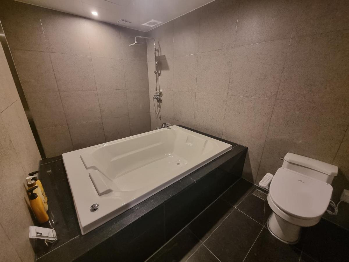 Yeoubi Hotel Jinju Eksteriør bilde